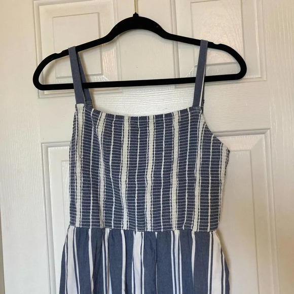 OLD NAVY Striped Smocked Cami Wide-Leg Jumpsuit Size Small - Picture 3 of 7